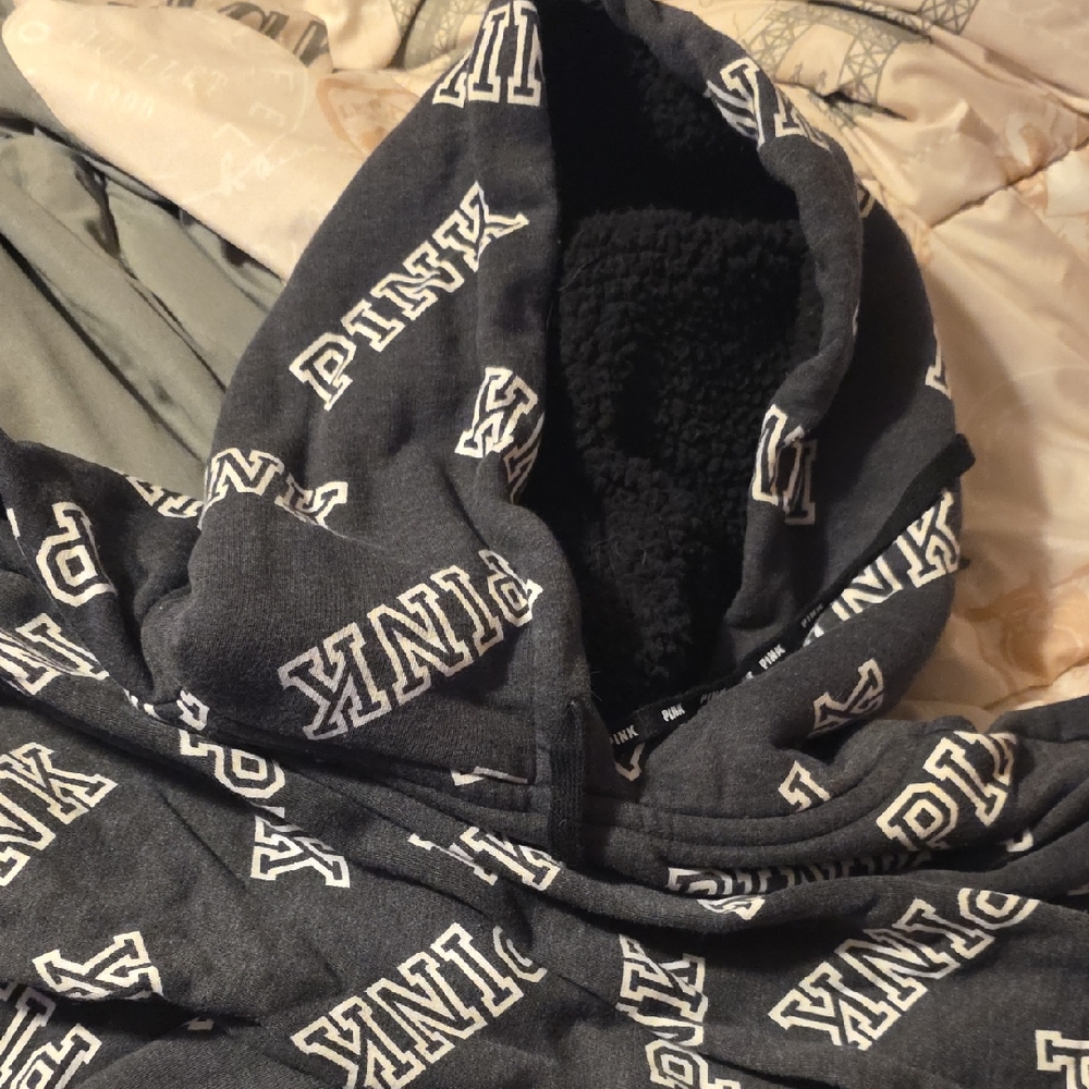 PINK Victoria's Secret Hoodie. Sherpa Lined Hood